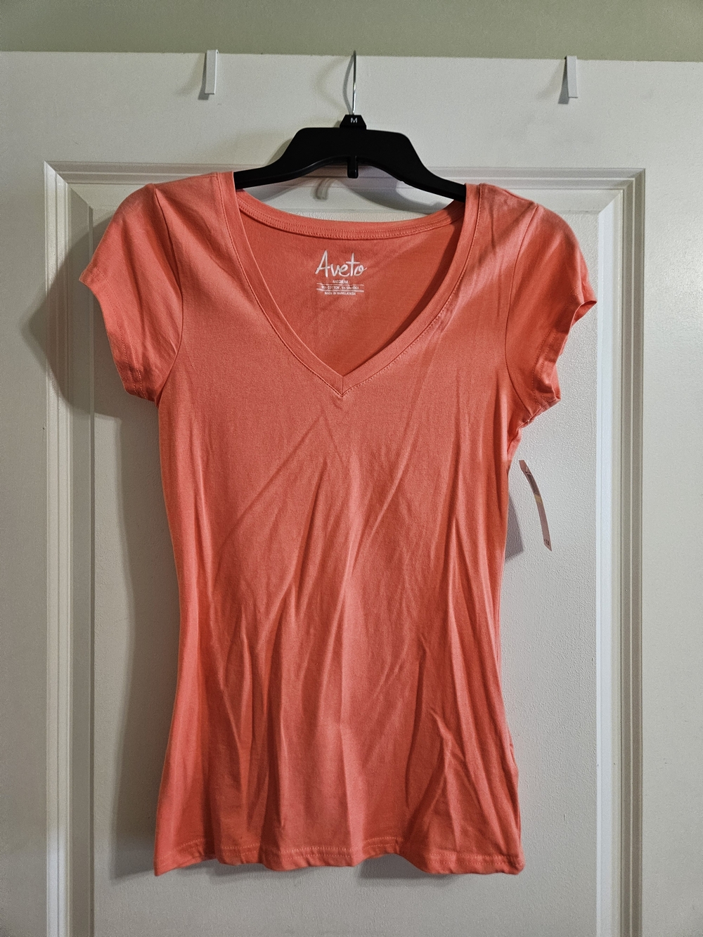 Aveto Coral V-Neck Short Sleeve Tee, M, NWT
